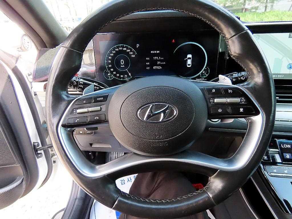 HYUNDAI Grandeur - Vista 8