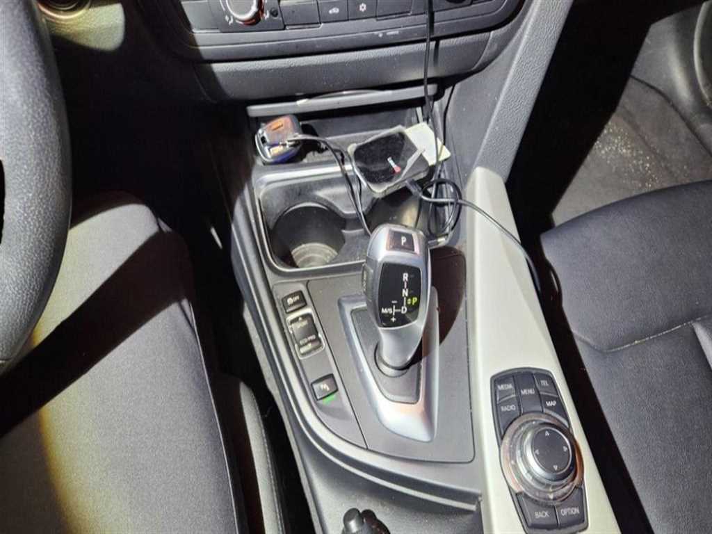 BMW 3 series 2012 Plateado - Importación desde Corea - HF Imports Iquique - Foto 13