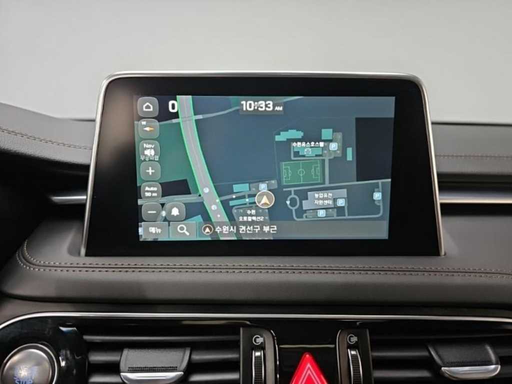 Genesis G70 - Vista 9