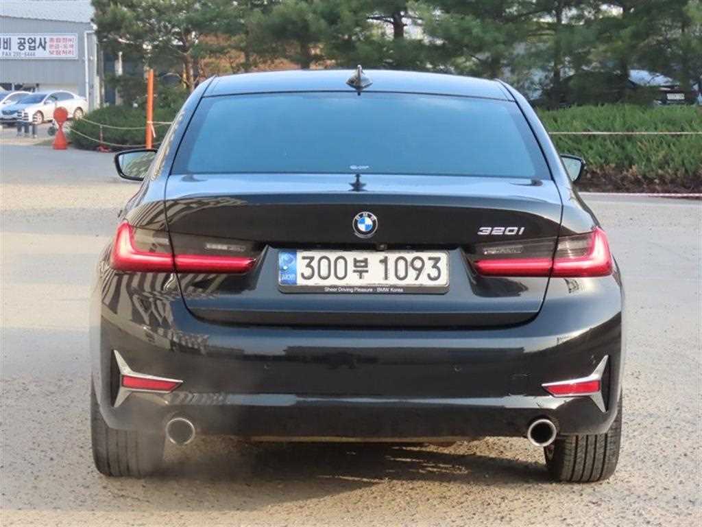 BMW 3 series - Vista 4