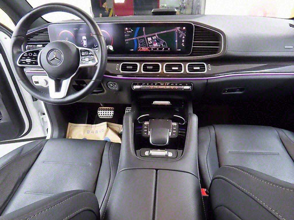Mercedes Benz GLE Class - Vista 7