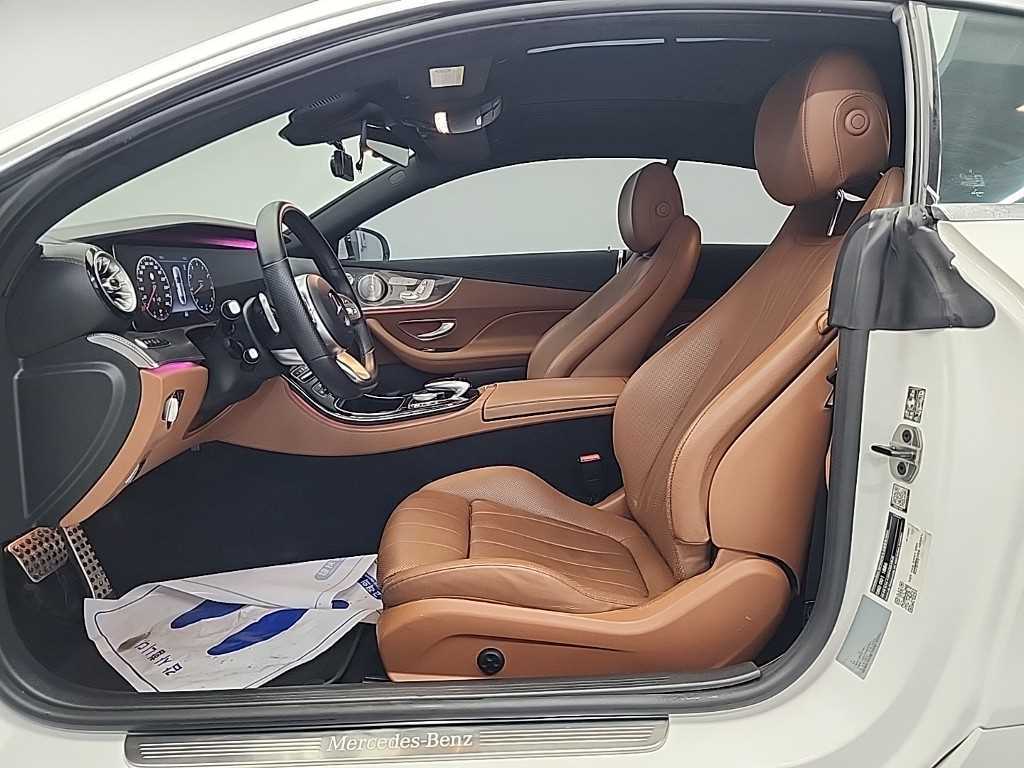 Mercedes Benz E class - Vista 11