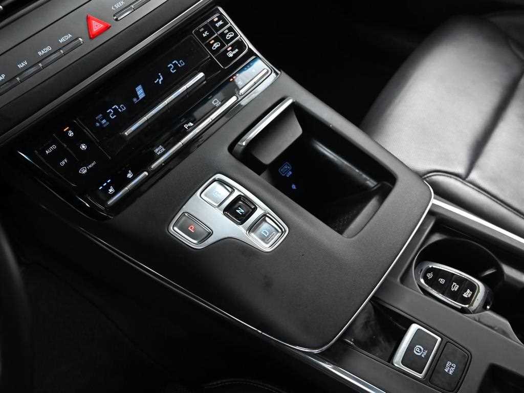 HYUNDAI Grandeur - Vista 9