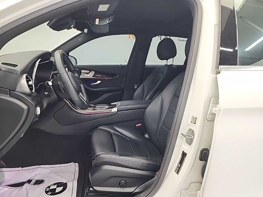 Mercedes Benz GLC Class - Vista 11