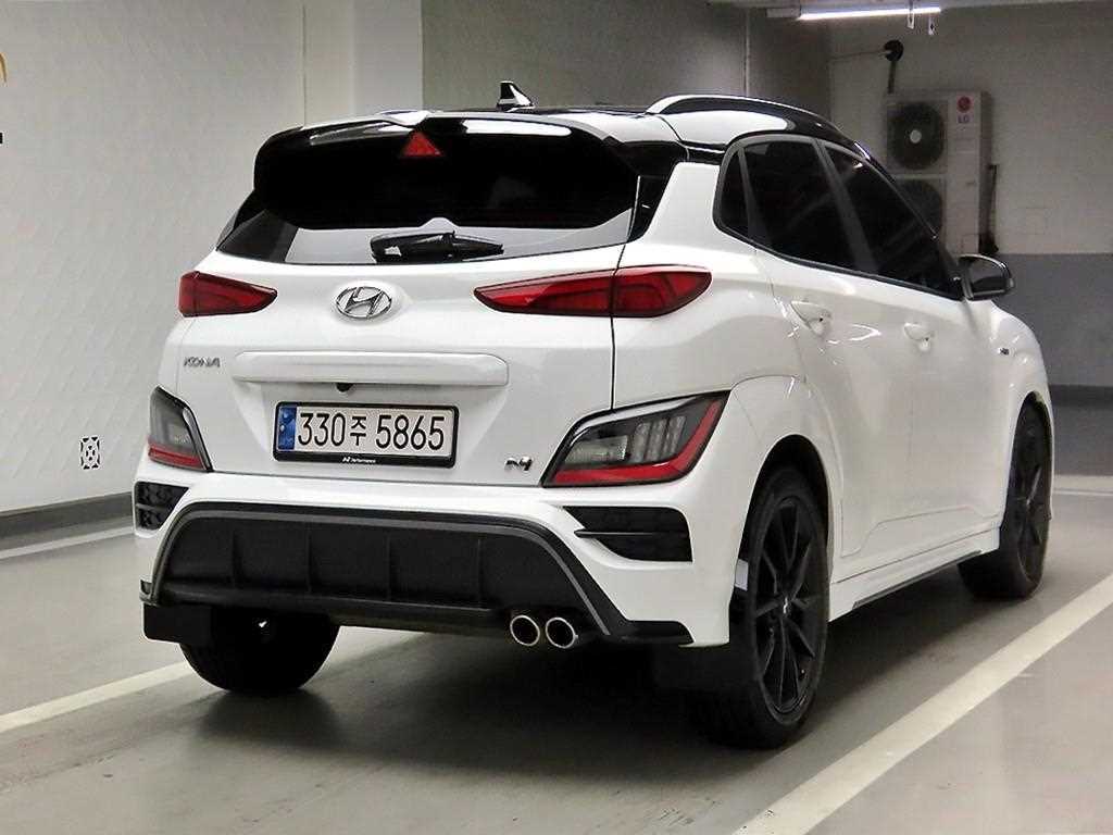 HYUNDAI Kona - Vista 4