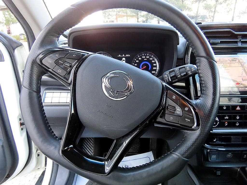 Ssangyong Tivoli - Vista 8