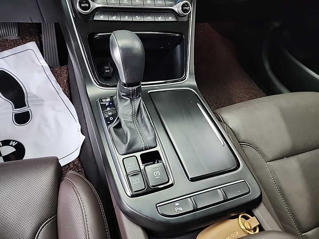 HYUNDAI Grandeur - Vista 8