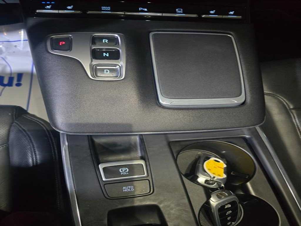 HYUNDAI Grandeur - Vista 11