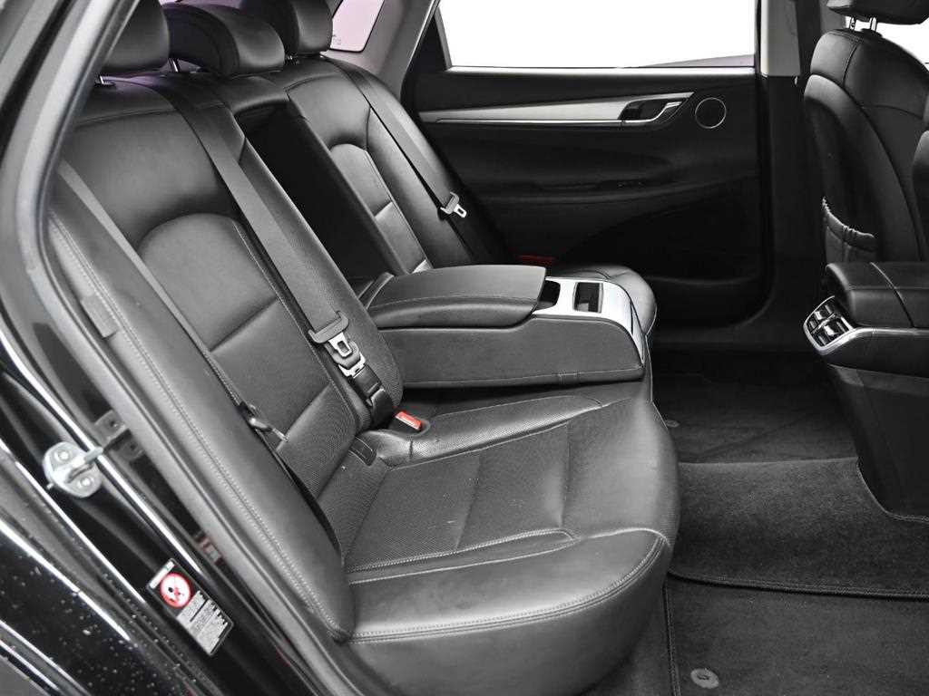 HYUNDAI Grandeur - Vista 12