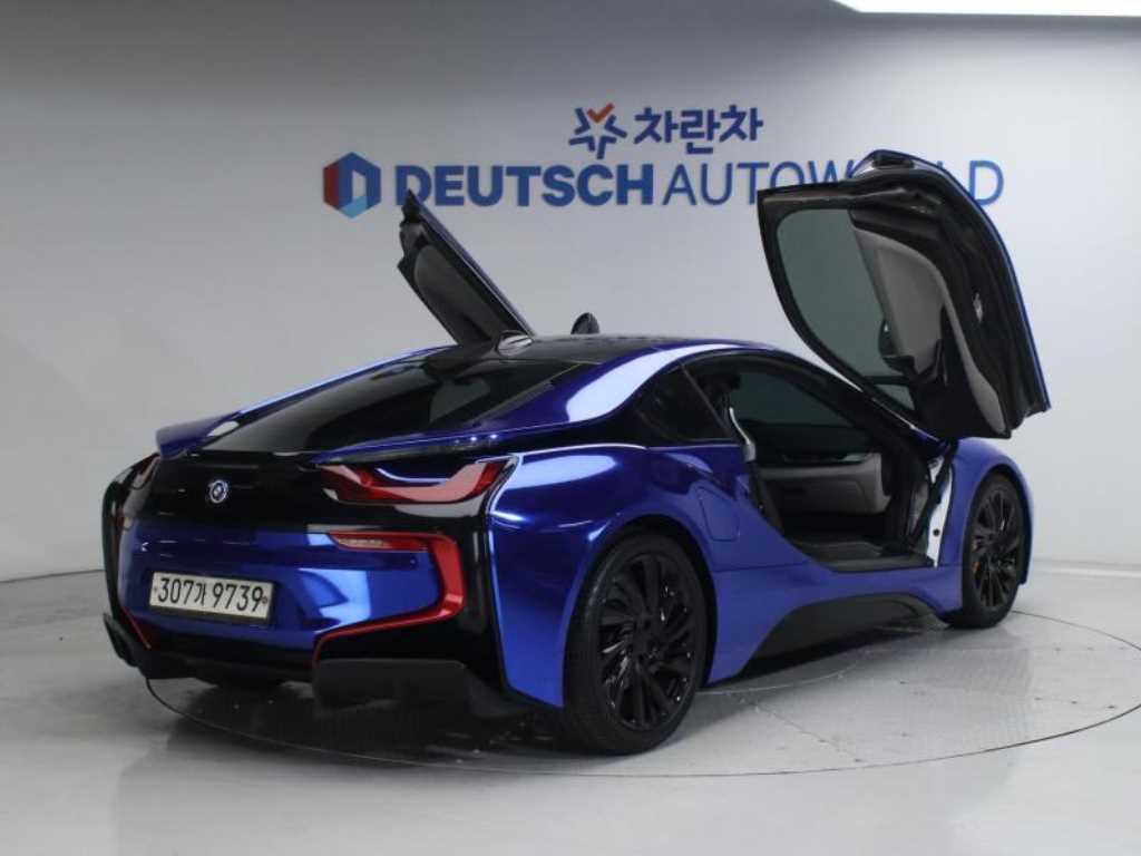 BMW i8 - Vista 2