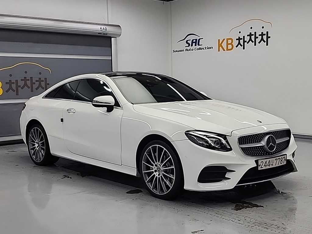 Mercedes Benz E class - Vista 4