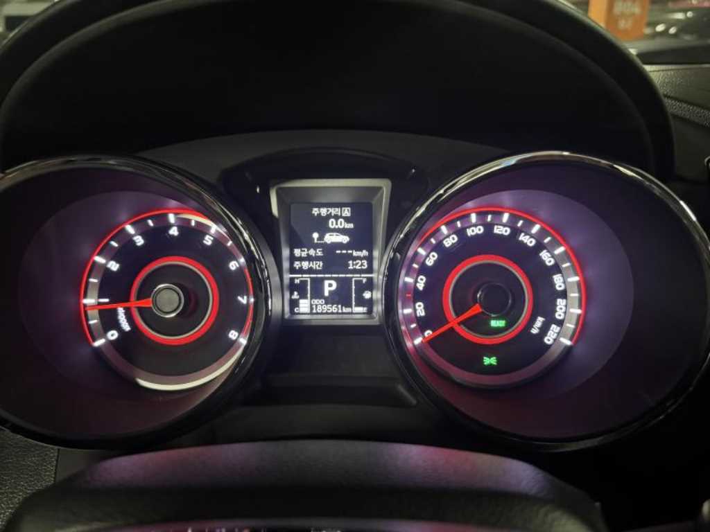 Ssangyong Tivoli - Vista 6