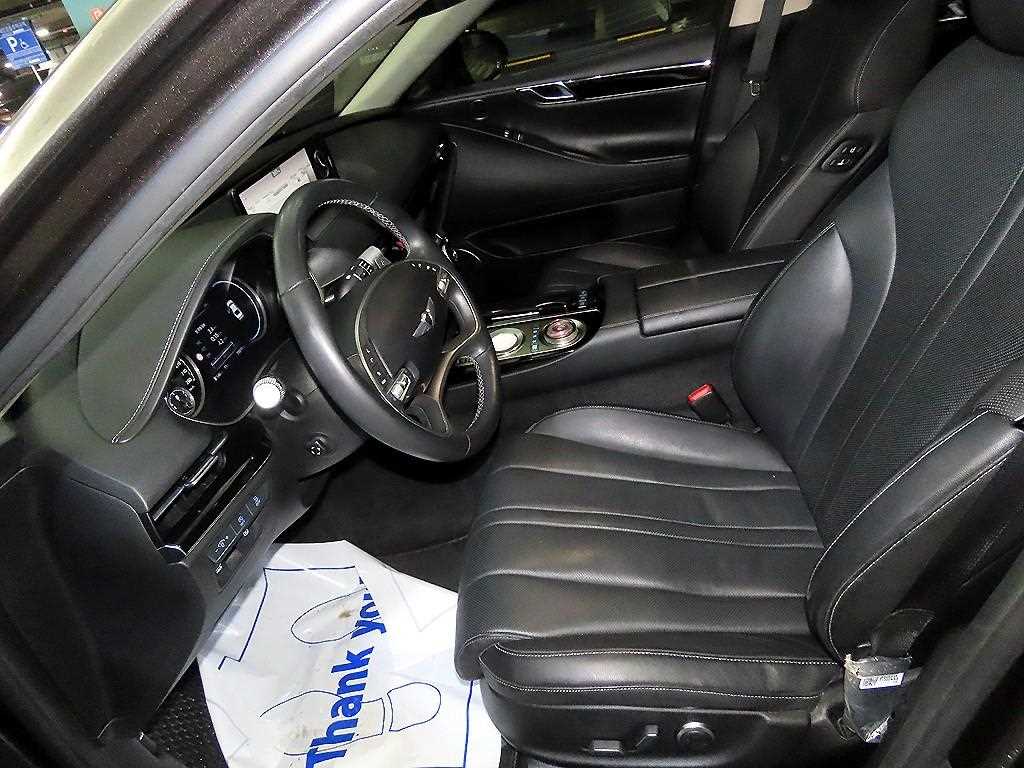 Genesis G80 - Vista 6