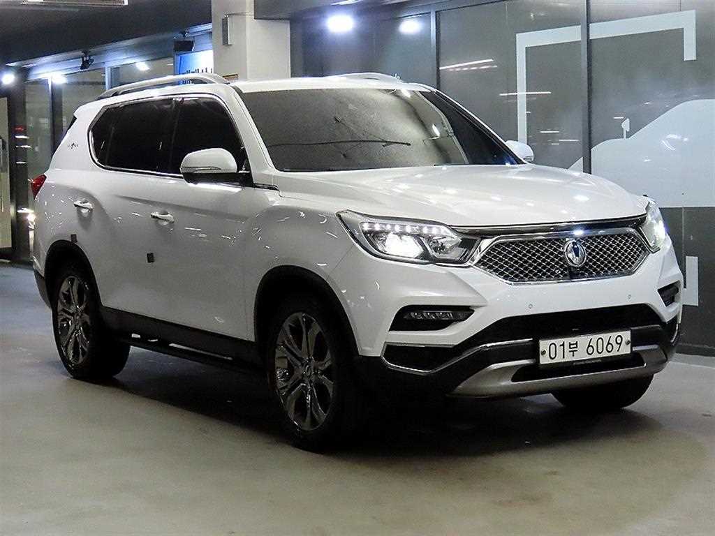 Ssangyong Rexton 2018 Blanco - Importación desde Corea - HF Imports Iquique - Foto 1
