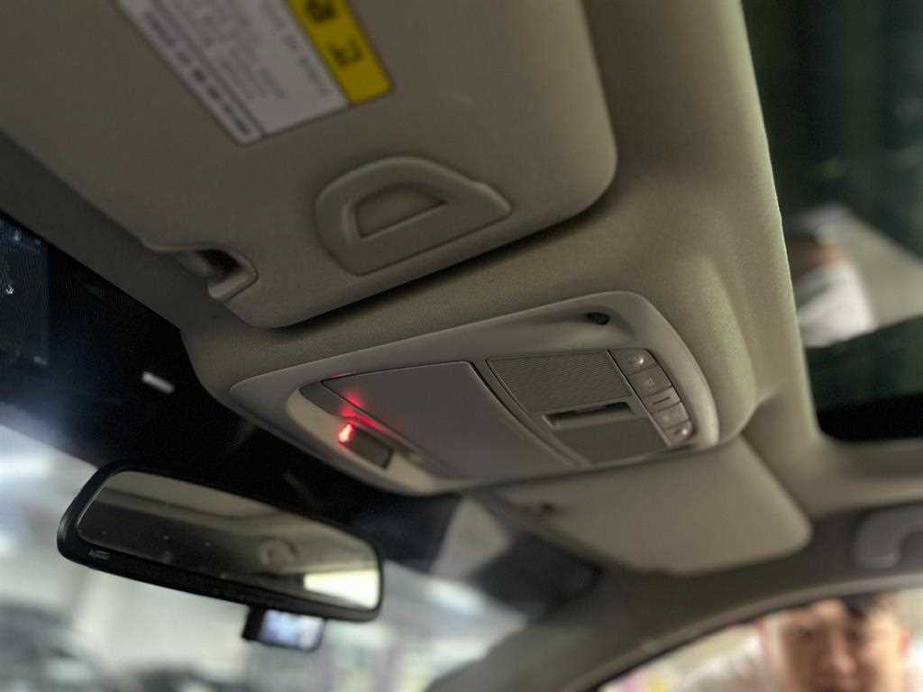 SAMSUNG QM6 - Vista 9