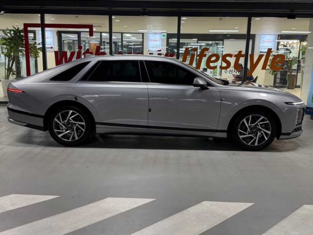 HYUNDAI Grandeur - Vista 3