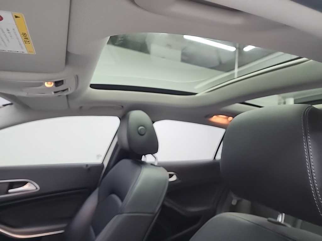 Mercedes Benz GLA Class 2018 Blanco - Importación desde Corea - HF Imports Iquique - Foto 14