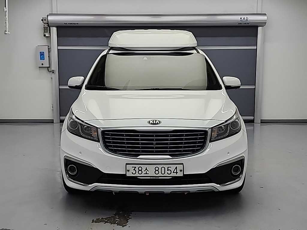 KIA Carnival - Vista 2