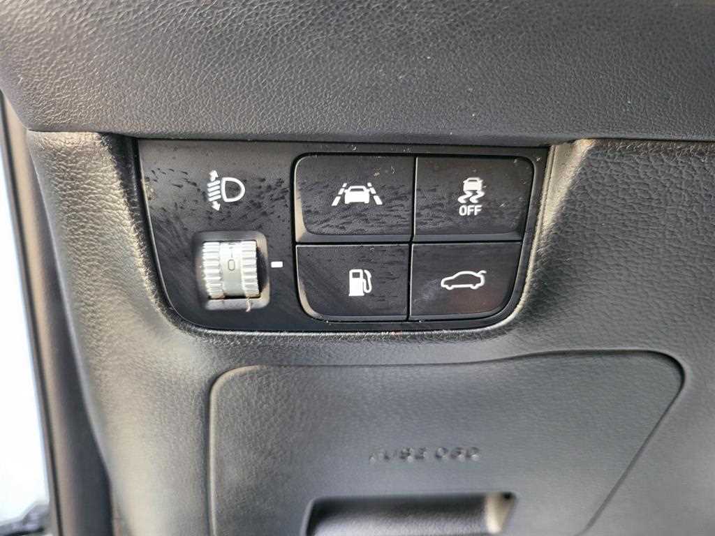 HYUNDAI Grandeur - Vista 12