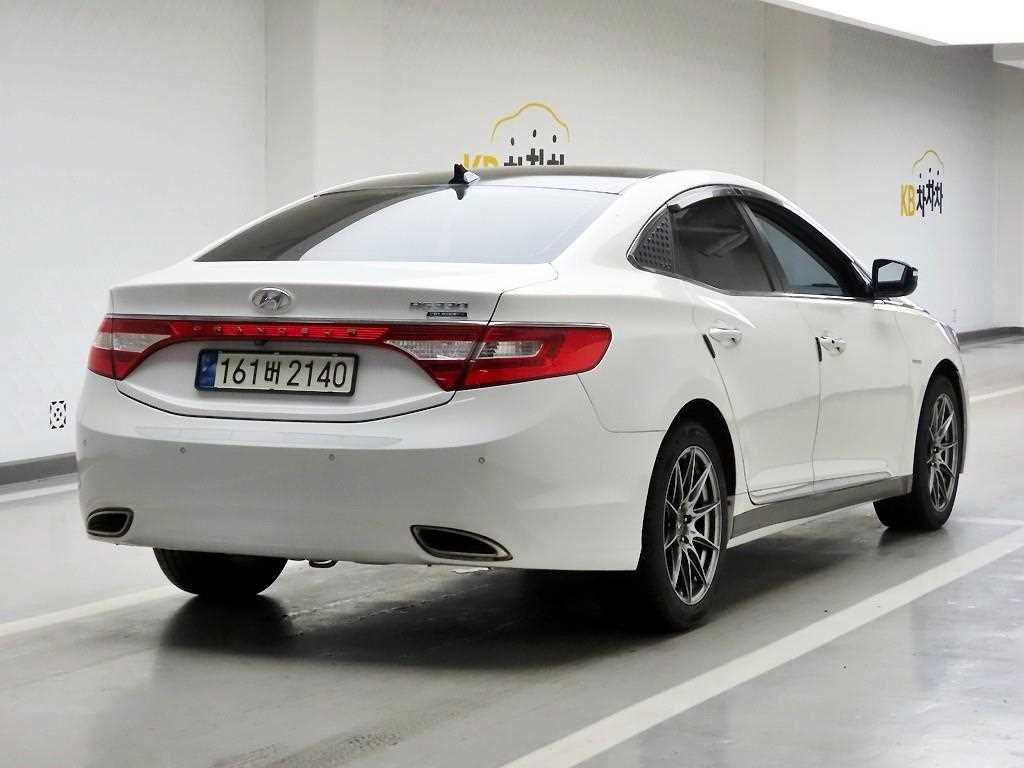 HYUNDAI Grandeur - Vista 4