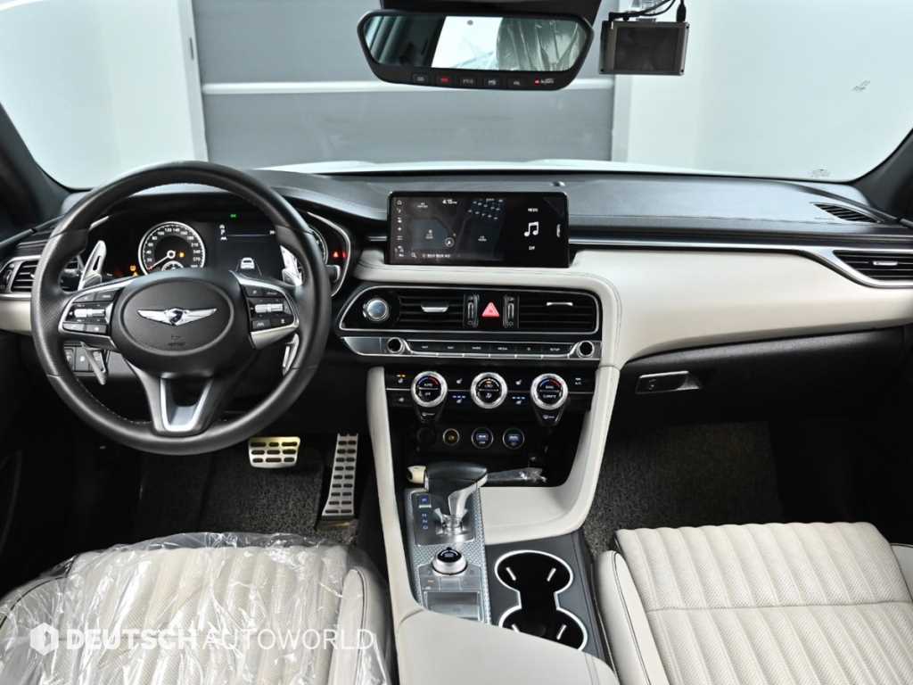 Genesis G70 - Vista 7