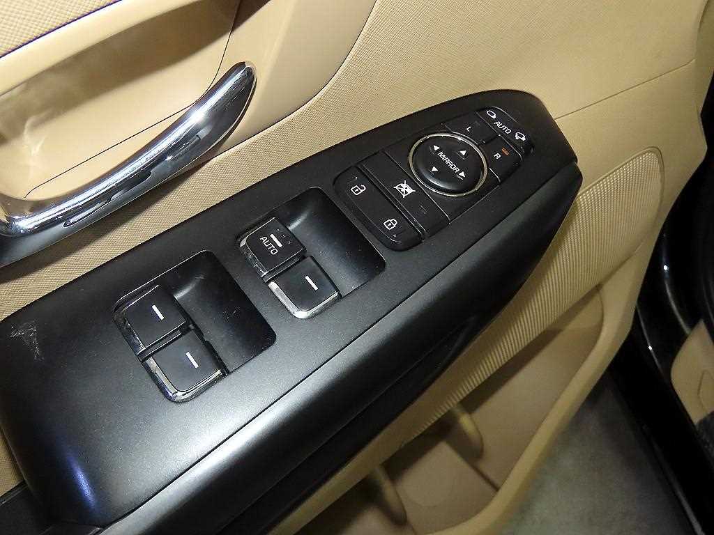 KIA Carnival 2018 Negro - Importación desde Corea - HF Imports Iquique - Foto 13