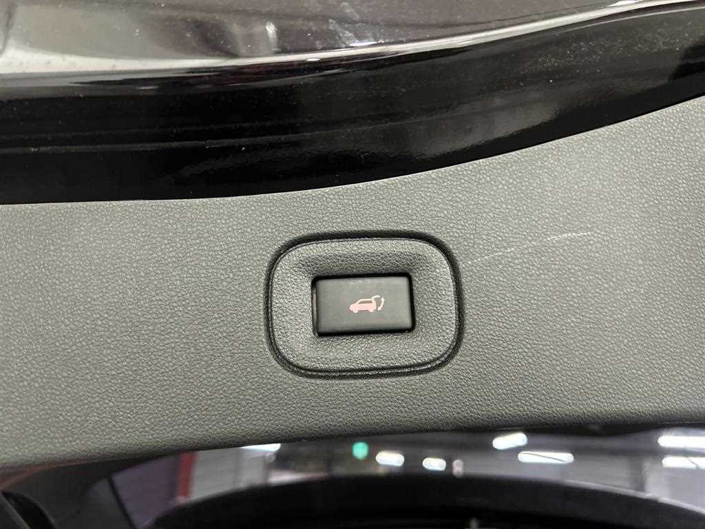 SAMSUNG QM6 - Vista 12