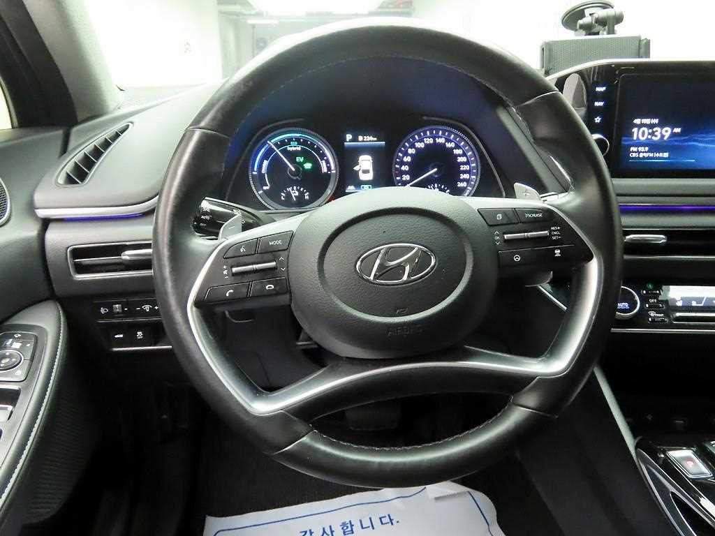 HYUNDAI Sonata - Vista 7