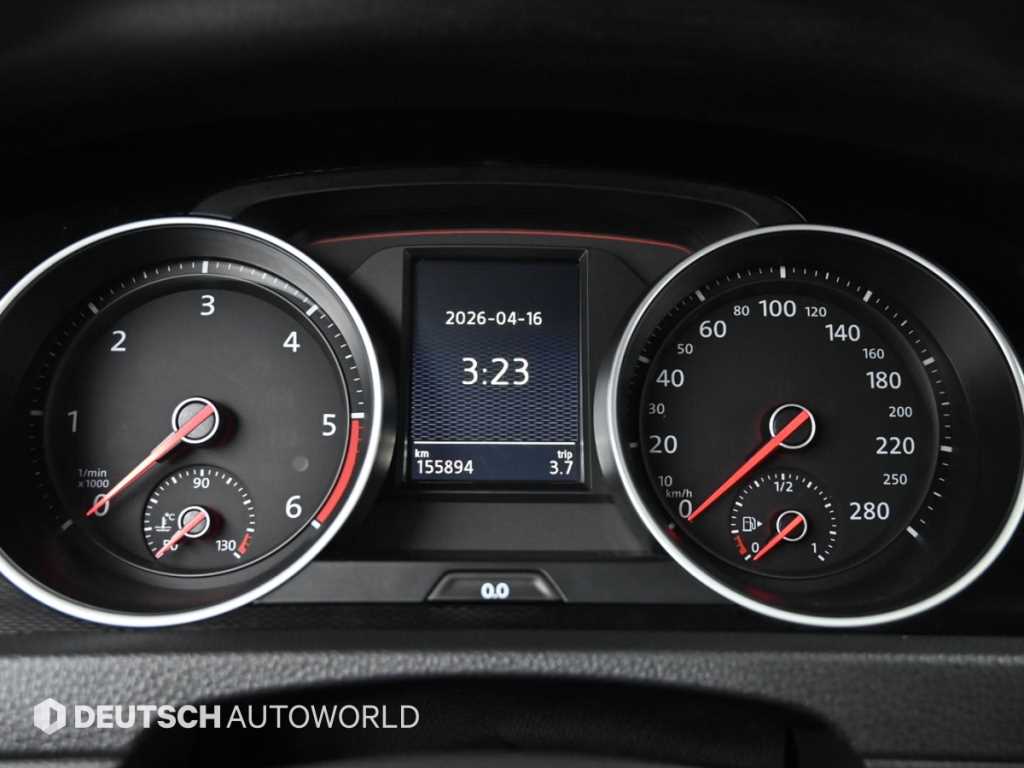 Volkswagen Golf - Vista 8