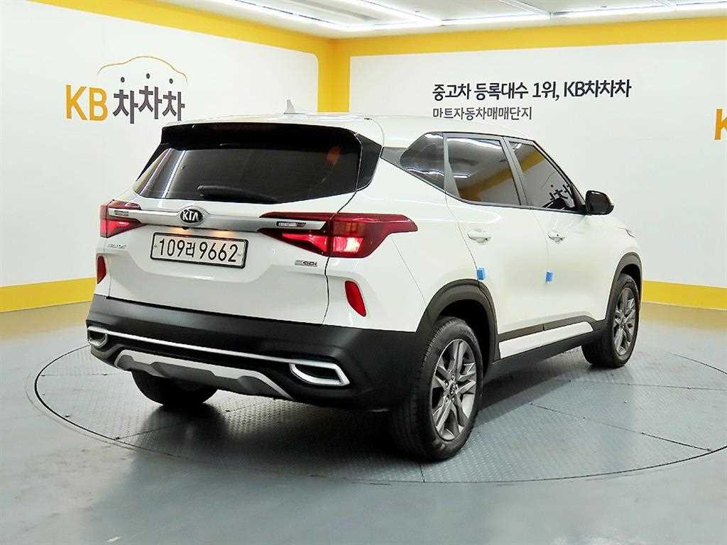 KIA Seltos - Vista 4
