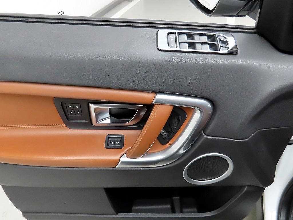 Land Rover Discovery Sports - Vista 11