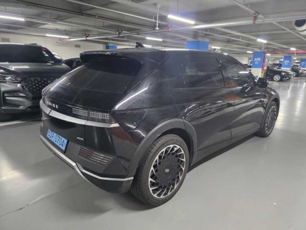 HYUNDAI Ioniq 5 - Vista 4