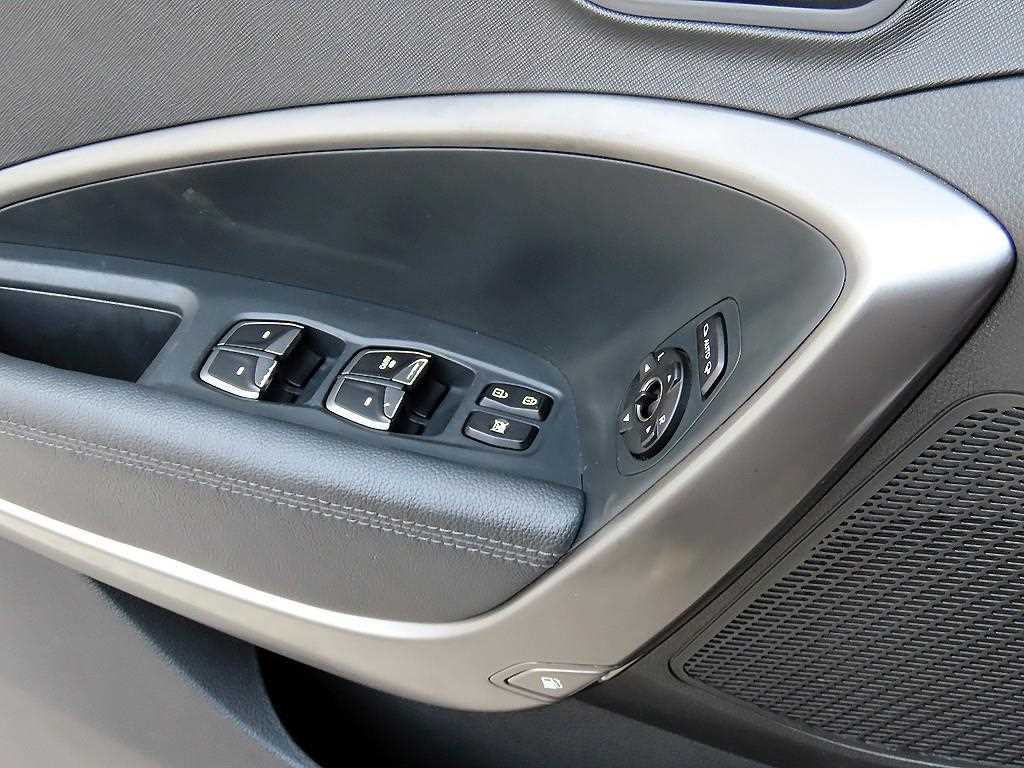 HYUNDAI Maxcruz - Vista 11