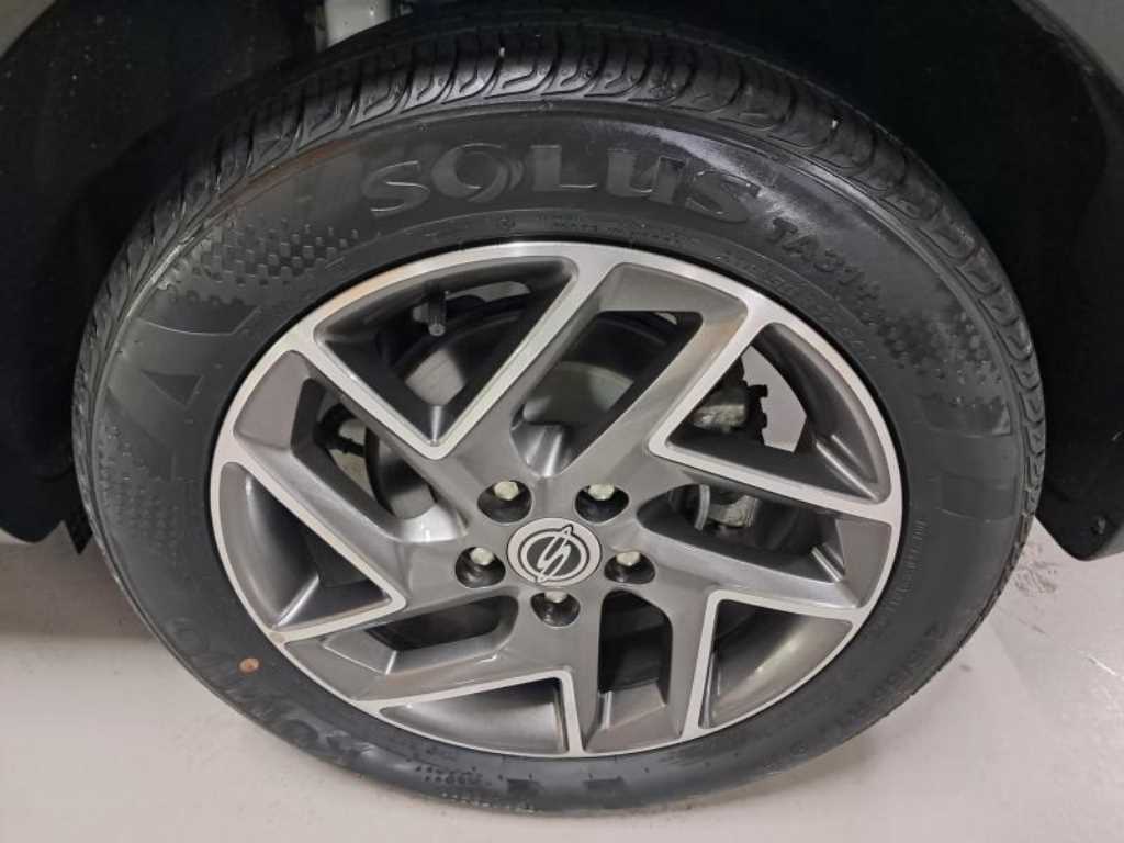 Ssangyong Tivoli - Vista 6