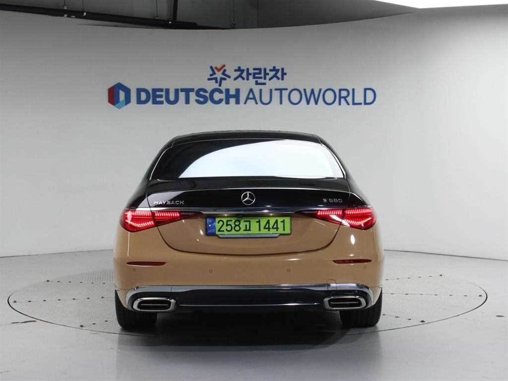 Mercedes Benz S Class - Vista 4