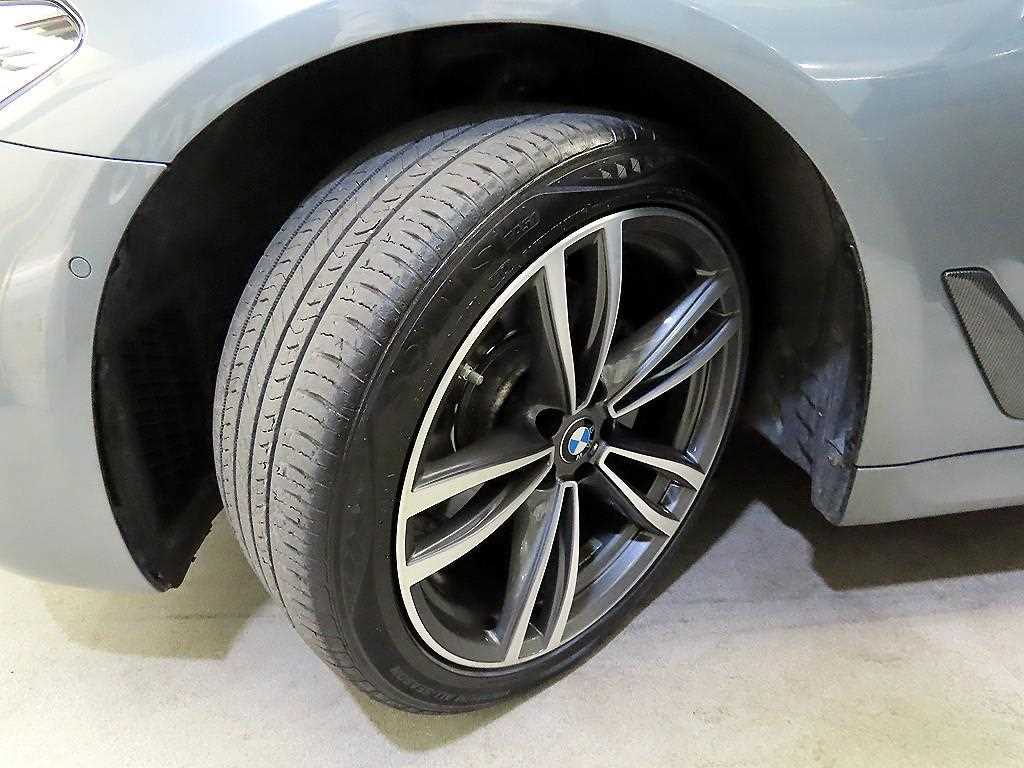 BMW 5 Series 2018 Gris - Importación desde Corea - HF Imports Iquique - Foto 20