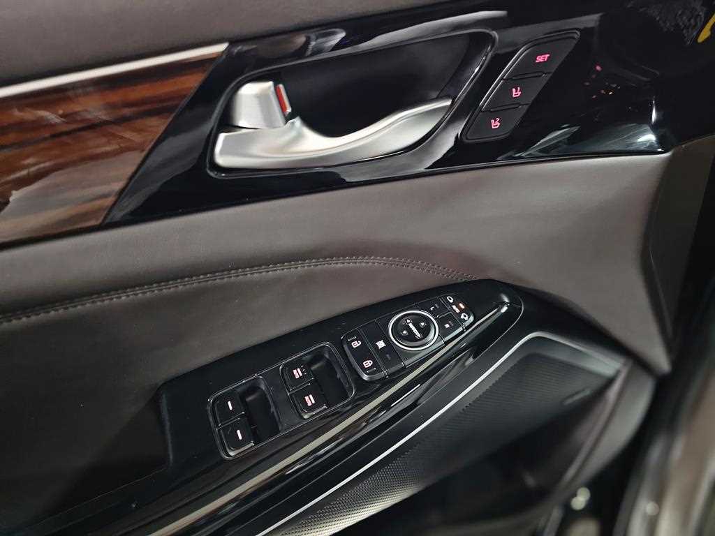 KIA K7 2016 Negro - Importación desde Corea - HF Imports Iquique - Foto 16
