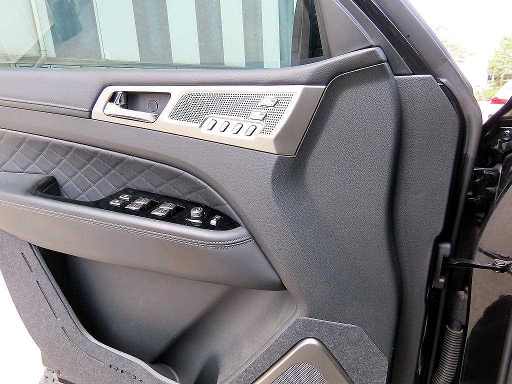 Ssangyong Rexton - Vista 11