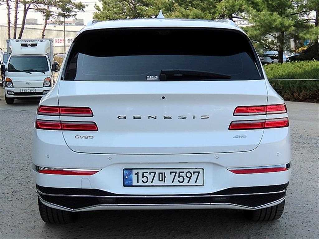 Genesis GV80 - Vista 4