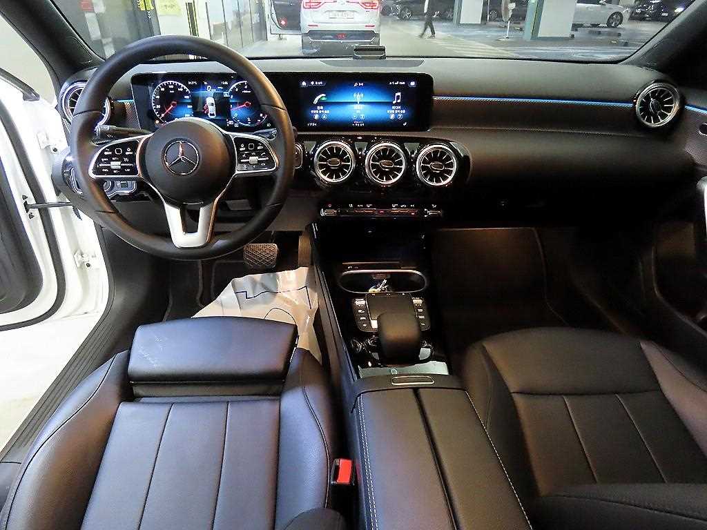 Mercedes Benz A Class - Vista 10