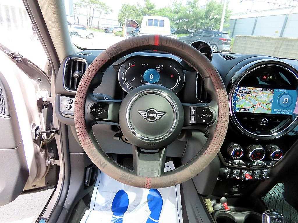 Mini Countryman - Vista 8