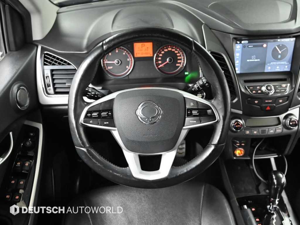 Ssangyong Korando 2017 Negro - Importación desde Corea - HF Imports Iquique - Foto 13