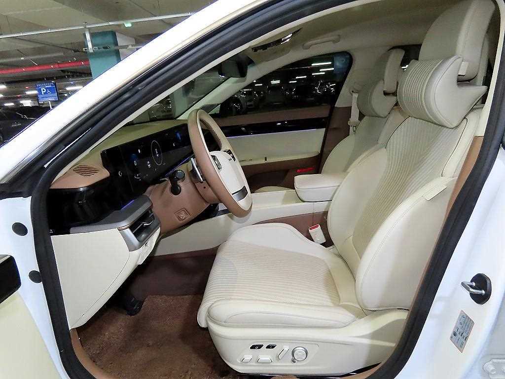 HYUNDAI Grandeur - Vista 7