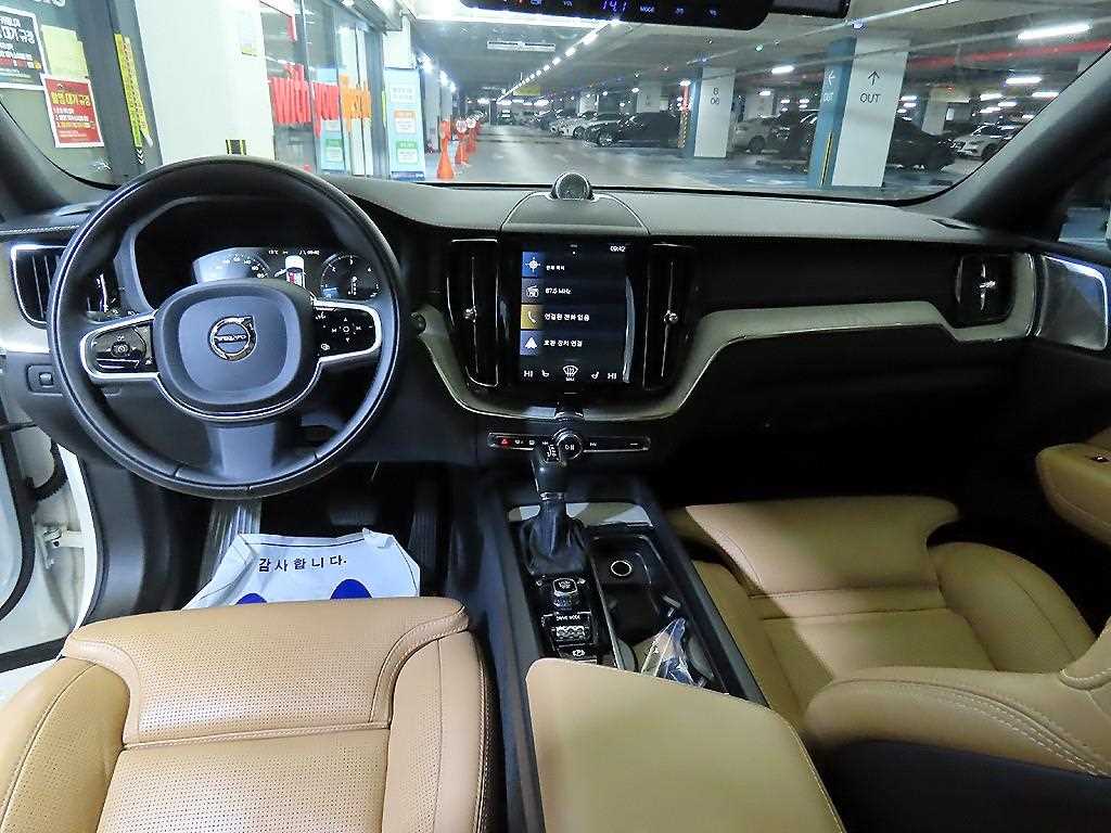 Volvo XC60 - Vista 10