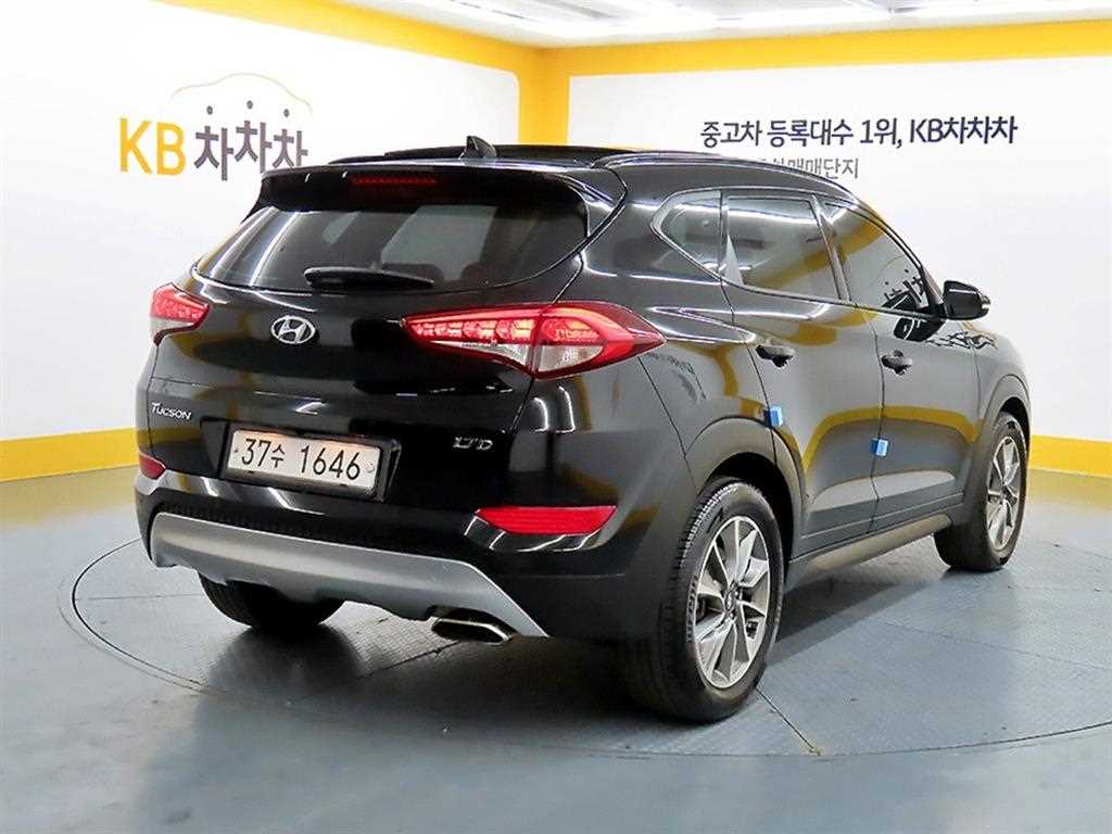 HYUNDAI Tucson - Vista 4