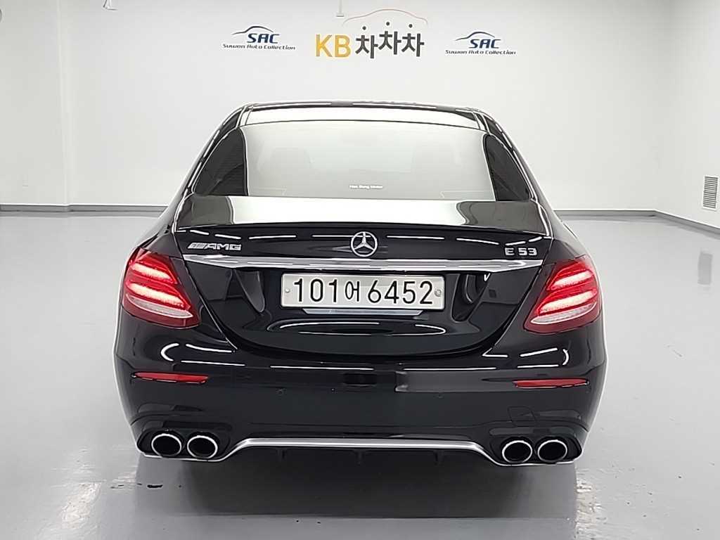 Mercedes Benz E class - Vista 3