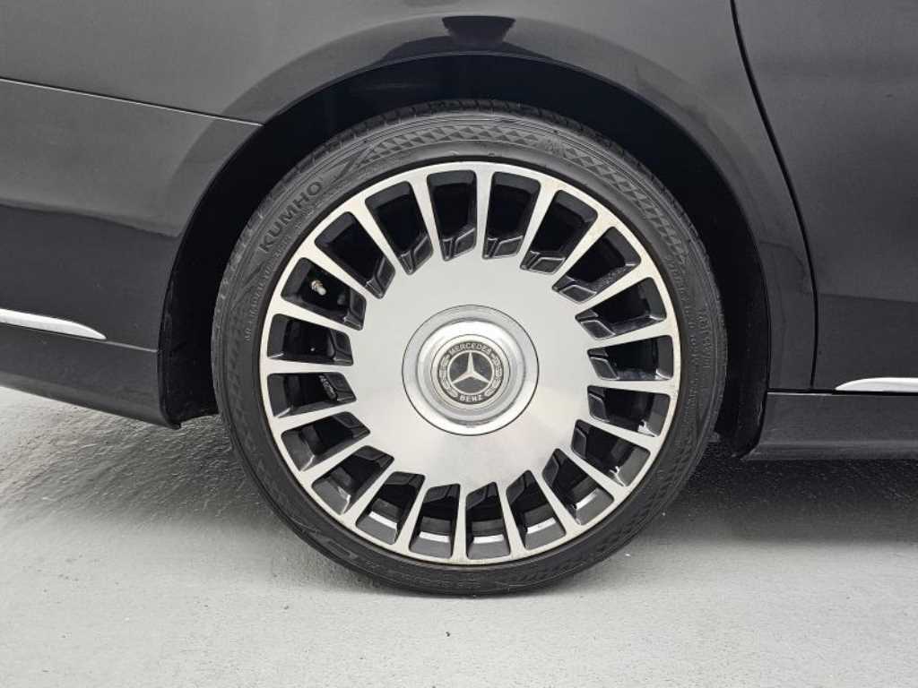 Mercedes Benz S Class - Vista 5