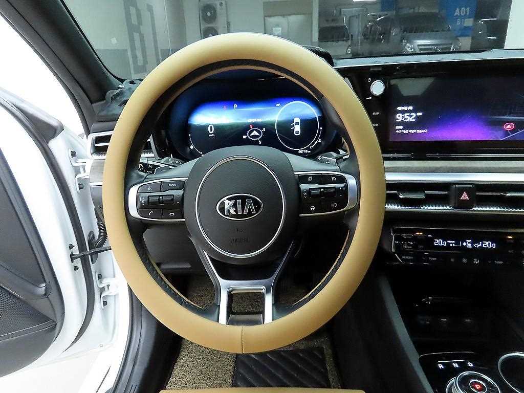KIA K5 - Vista 7