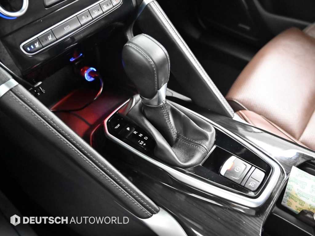 SAMSUNG QM6 - Vista 9