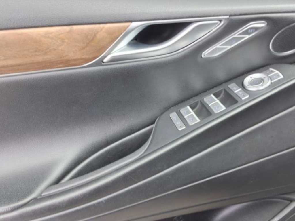 Genesis G80 - Vista 5